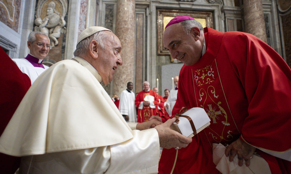 GALERÍA La gran entrega del palio arzobispal del papa Francisco al