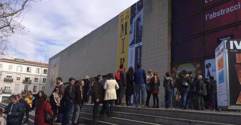 Unas 3.500 personas visitan la muestra de Miró en el IVAM en su primer fin de semana de exhibición