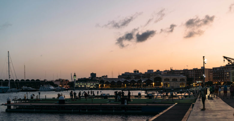 Cine desde el agua en La Marina