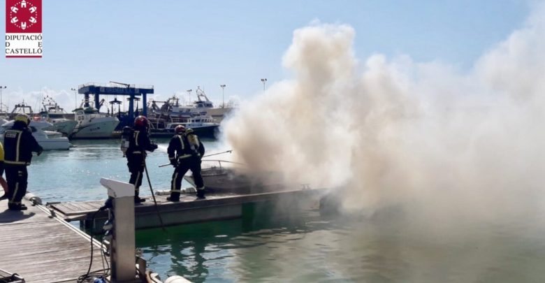 Incendio barco Castellón
