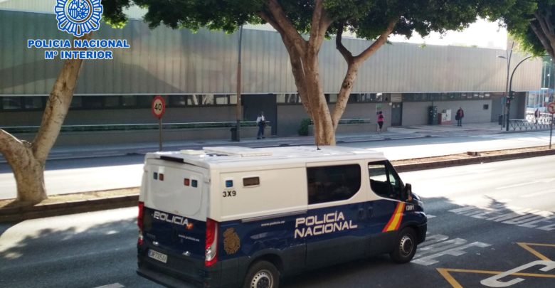 Furgón Policía Nacional