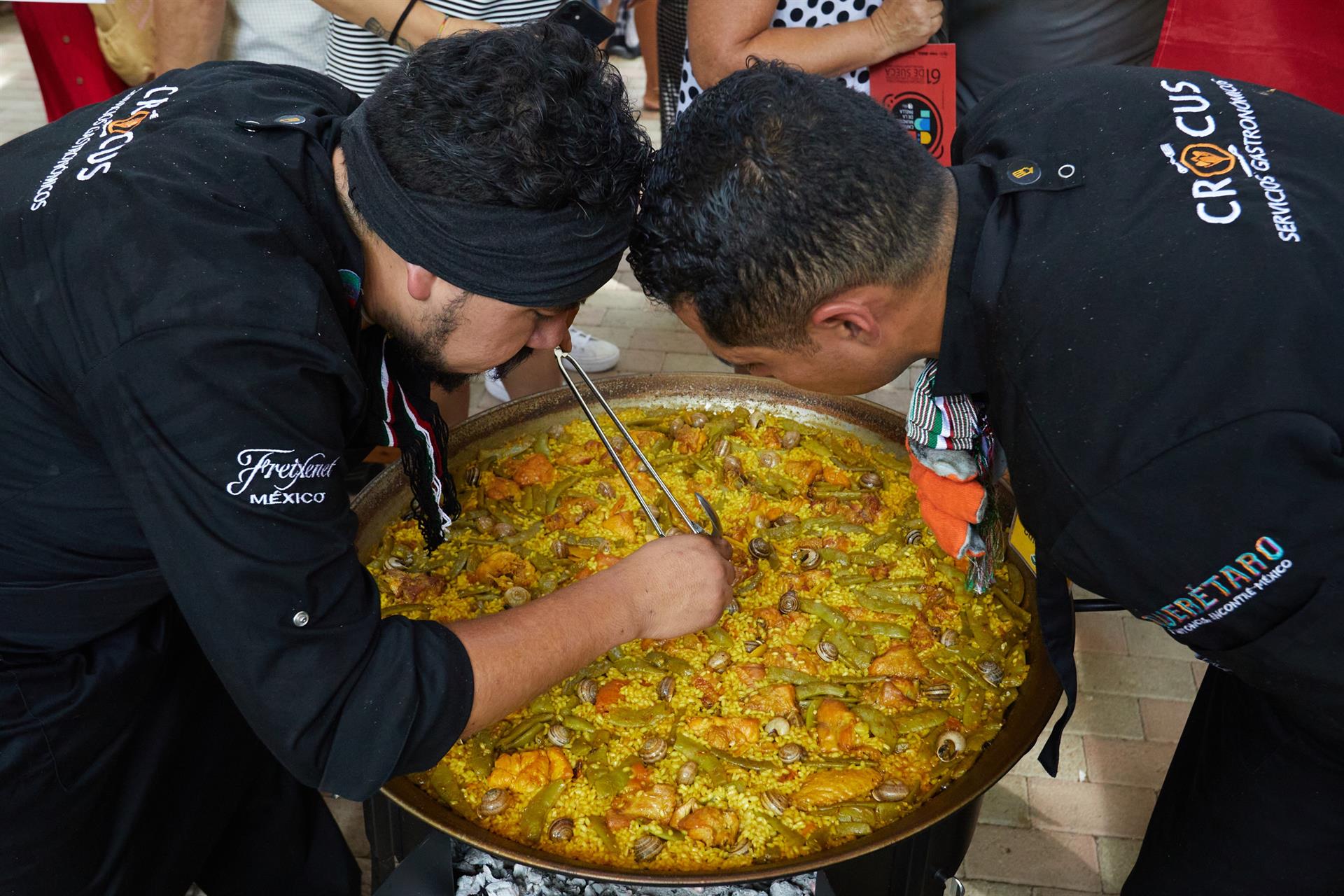 Un restaurante de México cocina 'la mejor paella valenciana del mundo'