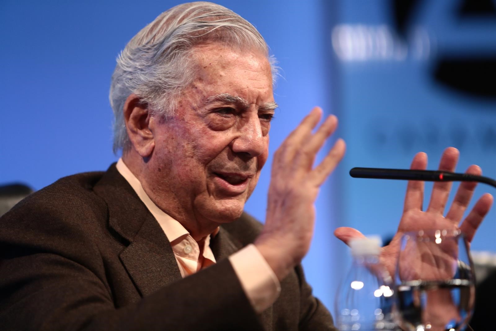 Vargas Llosa covid