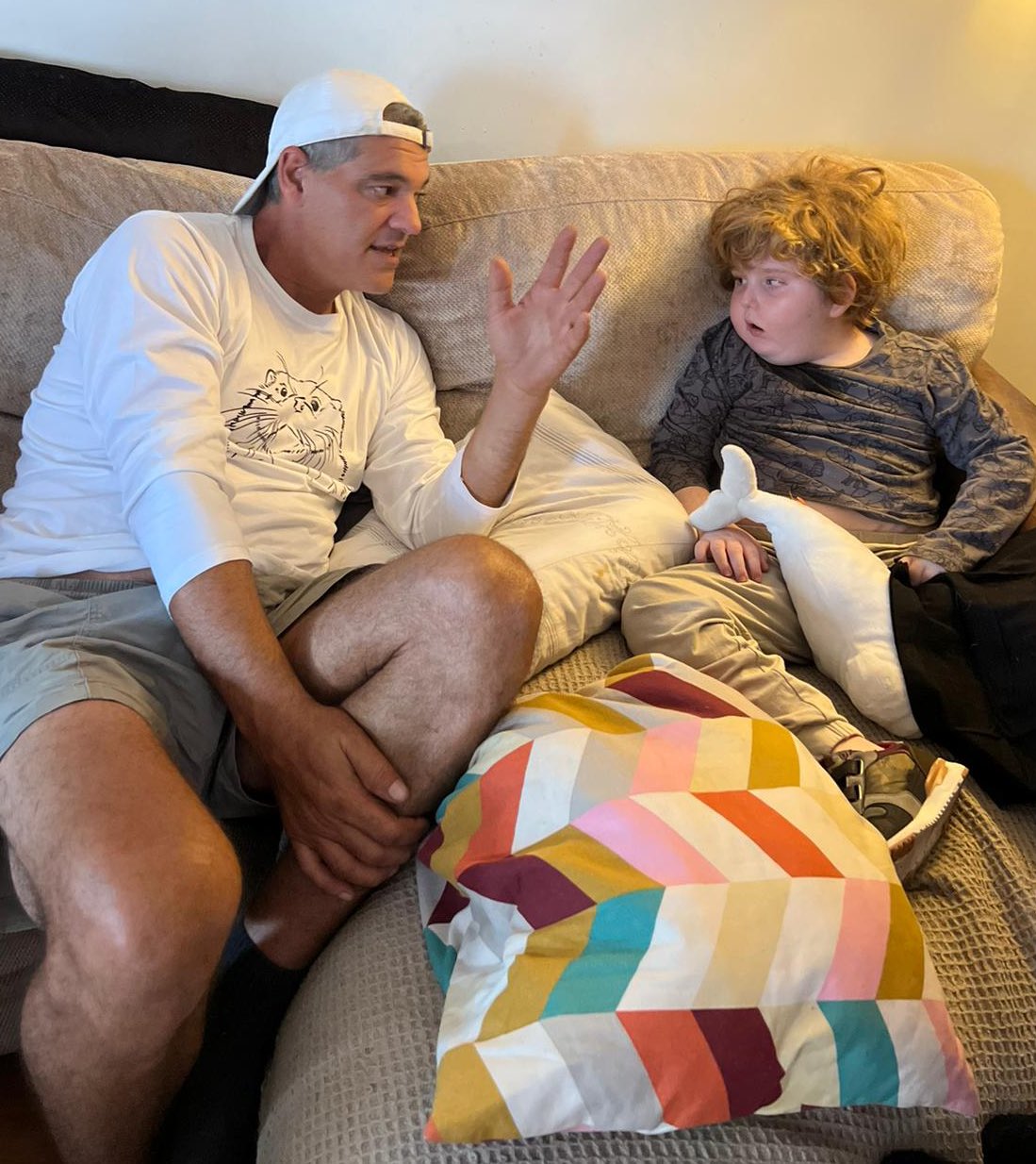 Frank Cuesta visita niño