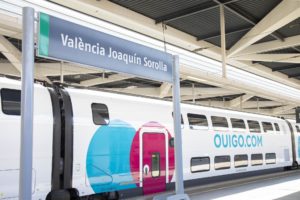 Ya se puede viajar en alta velocidad València-Madrid con billetes a 9 euros