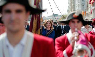 La alcaldesa de València, María José Catalá, ha defendido este miércoles que el portador de la Senyera en la procesión