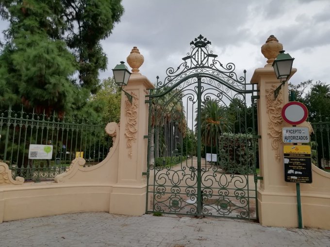 València cierra parques y cementerios por la alerta naranja por fuertes lluvias