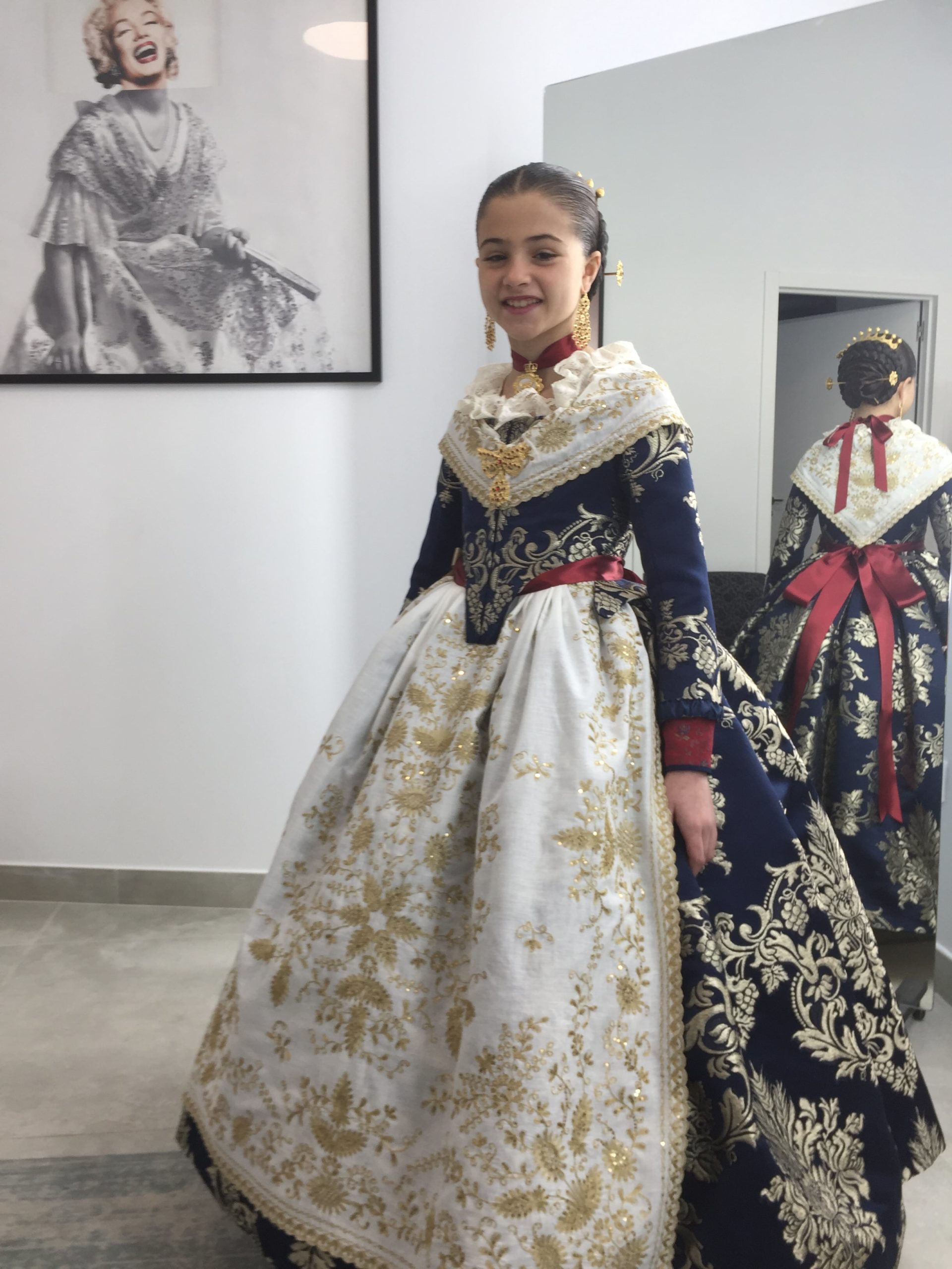 compromiso esponja Estrella RESUMEN 2020| Los trajes de Carla García, Fallera Mayor Infantil de  Valencia - OFFICIAL PRESS