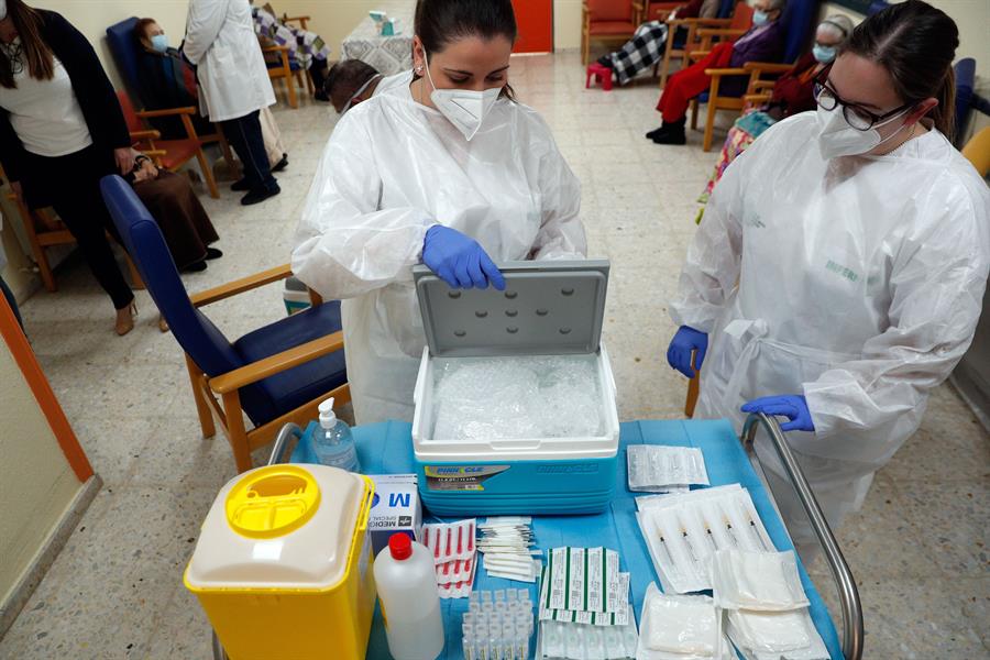 La Comunitat administrará 51.000 vacunas contra la covid esta semana