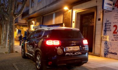 detenido por llamar negro de mierda al dueño de un bar y maricones a la policia