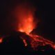 El volcán Etna expulsa lava y cenizas a más de 4 kilómetros
