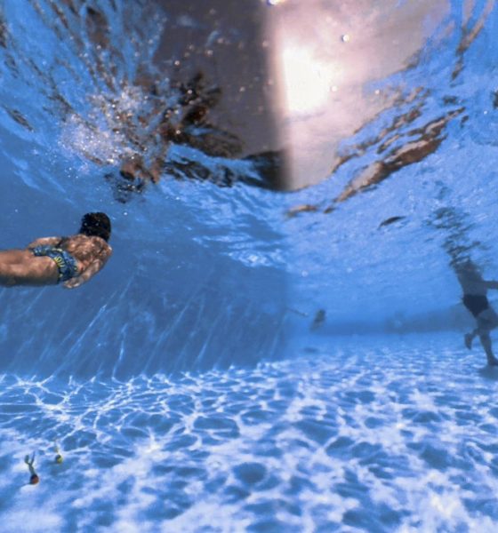 Asisten a un niño de 8 años semiahogado al quedársele una mano atrapada en una piscina