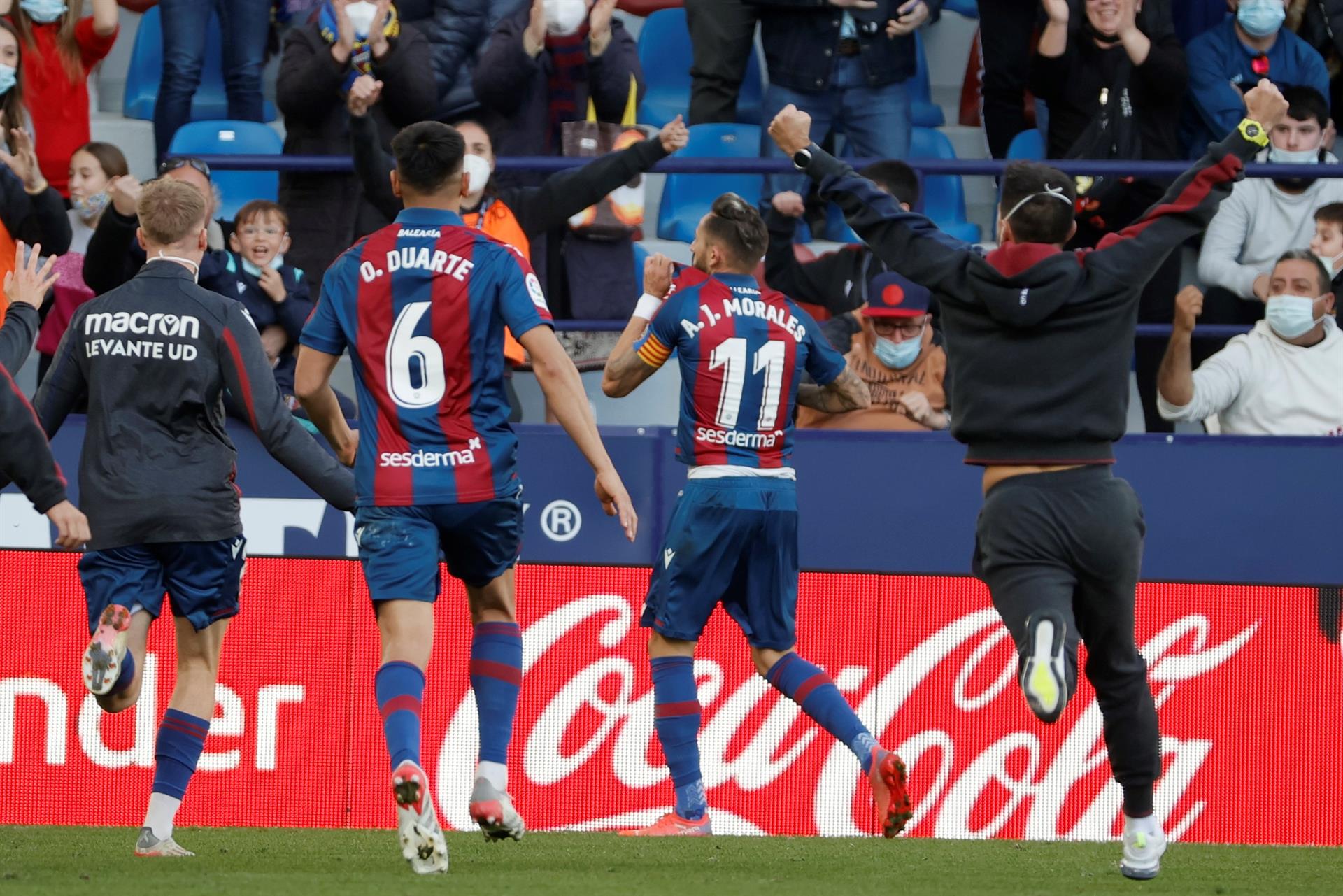 El Levante gana su primer partido de la temporada (2-0)