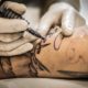 Los efectos de los tatuajes que preocupan a los dermatólogos