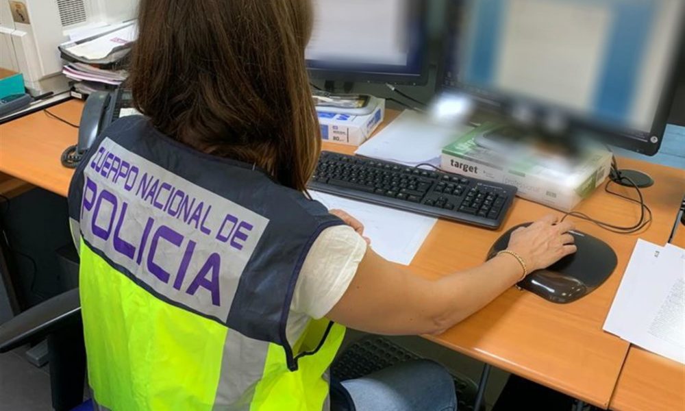 Detenida tras estafar 15.000 euros en su trabajo