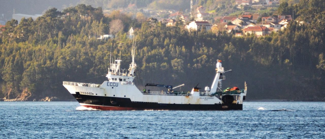 Cuatro muertos y 17 desaparecidos en el hundimiento de un barco gallego con 24 tripulantes en aguas de Canadá
