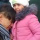 VIDEO | Las lágrimas de un padre y su hija separados por la guerra en Ucrania: él debe unirse al ejército y su familia huir