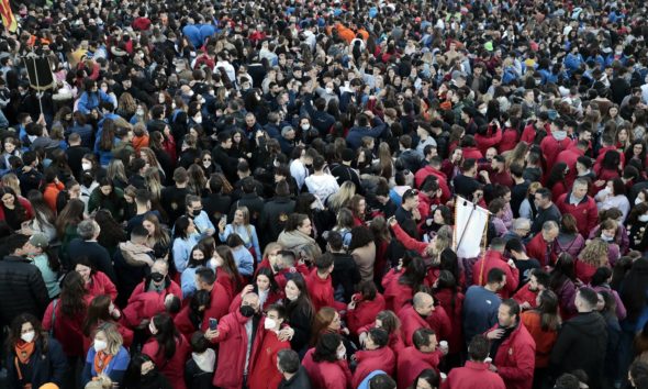 Cuatro jóvenes detenidos por lesiones graves a otro en una verbena de Fallas