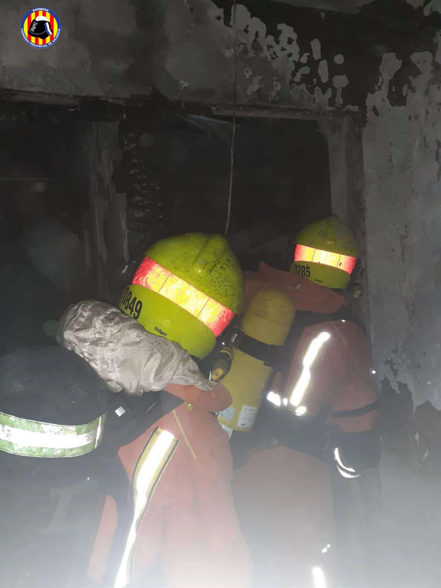 Un muerto y cuatro heridos tras un incendio en una vivienda de Paterna