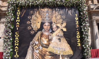 Críticas a Ribó por sustituir el tapiz de la Virgen por una lona