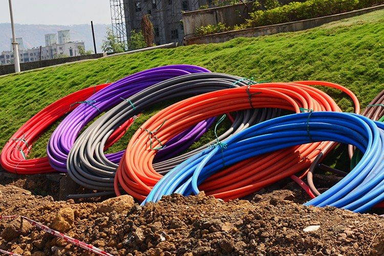 Flavio Borquez Tarff: “La escasez mundial de cables de fibra óptica puede representar un paro en la conectividad”