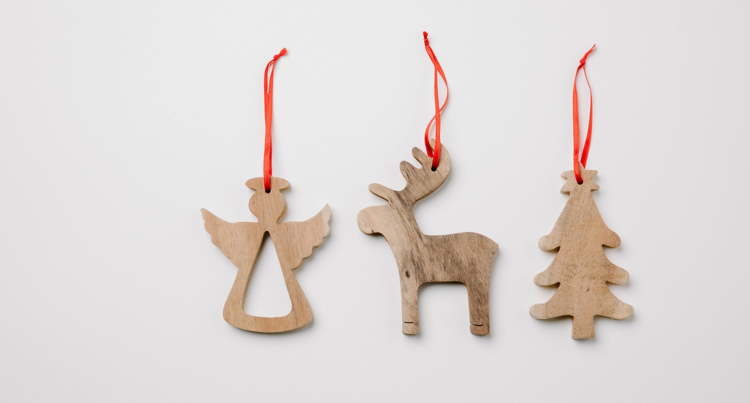 Cómo crear figuras recicladas para el árbol de navidad