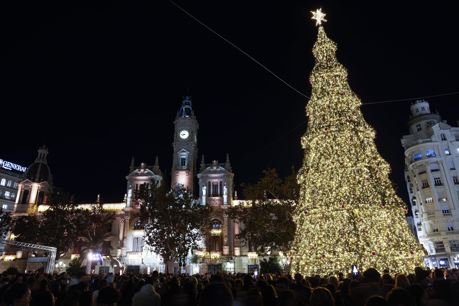 Una Navidad más sostenible con luces led y menús de proximidad