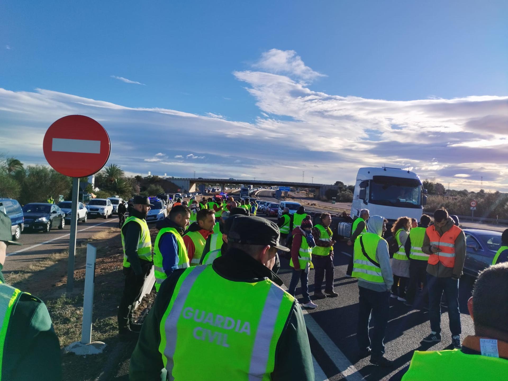 Carreteras cortadas Valencia manifestación agricultores