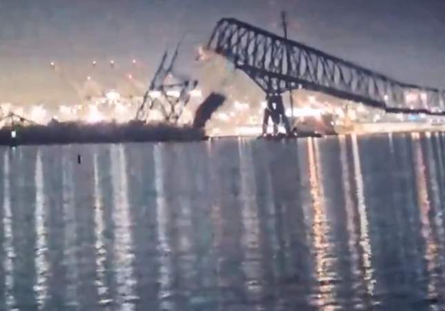 VÍDEO| Un puente de Baltimore se derrumba