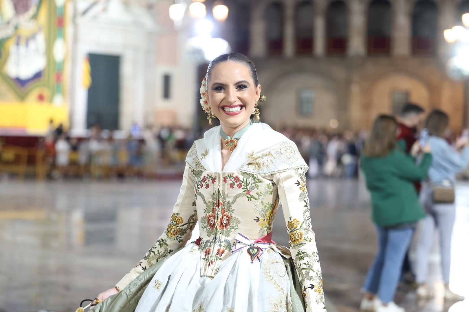traje María Estela Arlandis dansà 2024