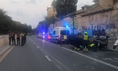 coche se estrella túnel Blanquerías