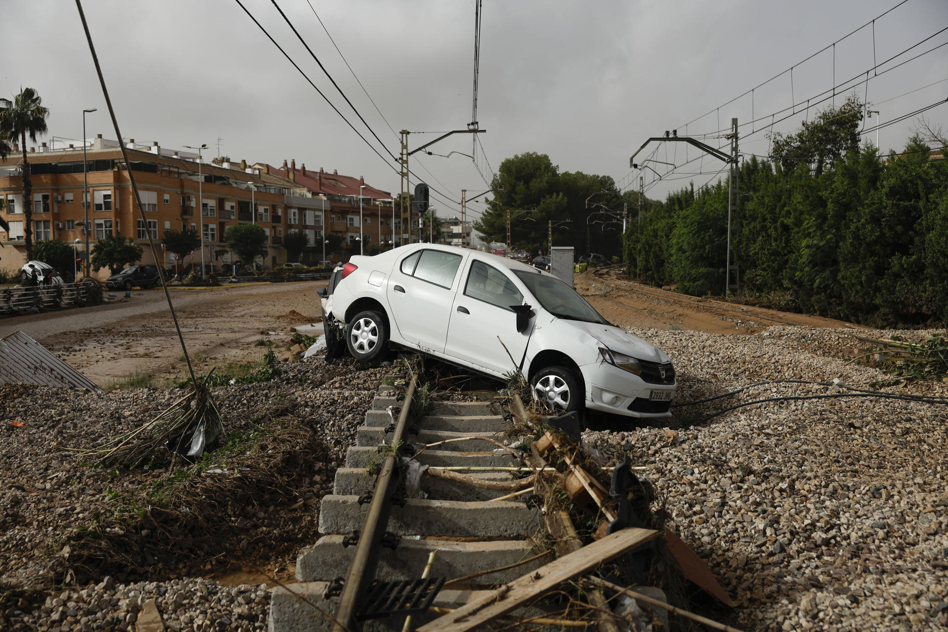 DANA cancelaciones trenes y autobuses Valencia