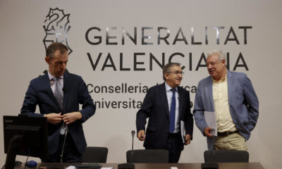 Generalitat educación renuncia cargos