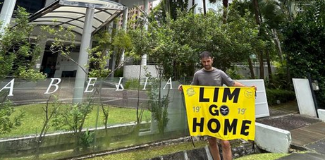 Protesta aficionados casa Peter Lim