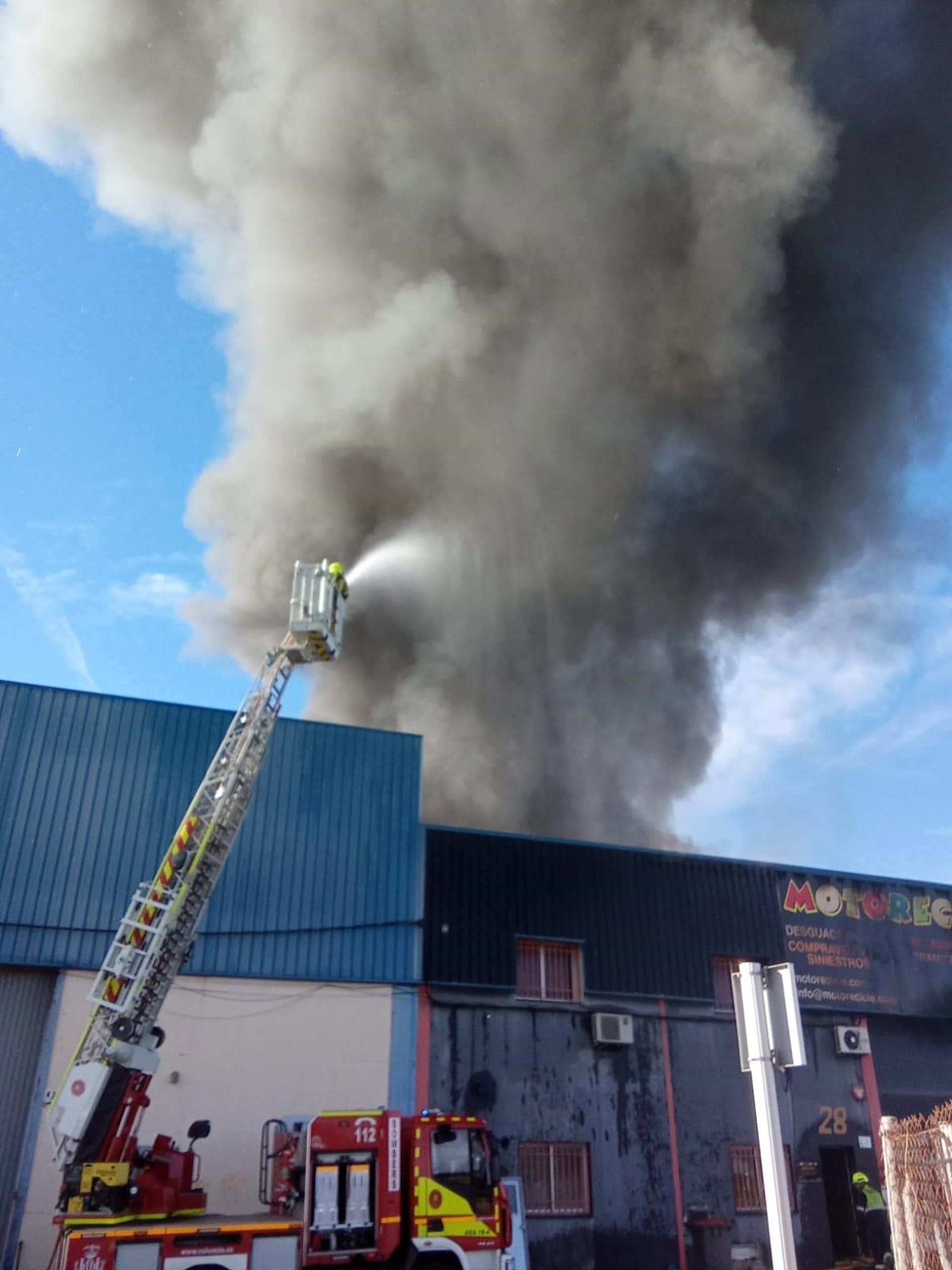 incendio nave València Alboraya