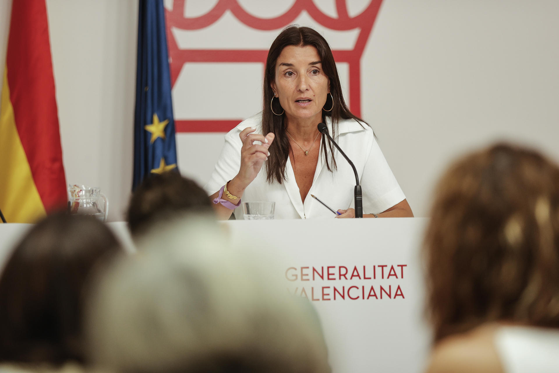 Generalitat contrata tres préstamos