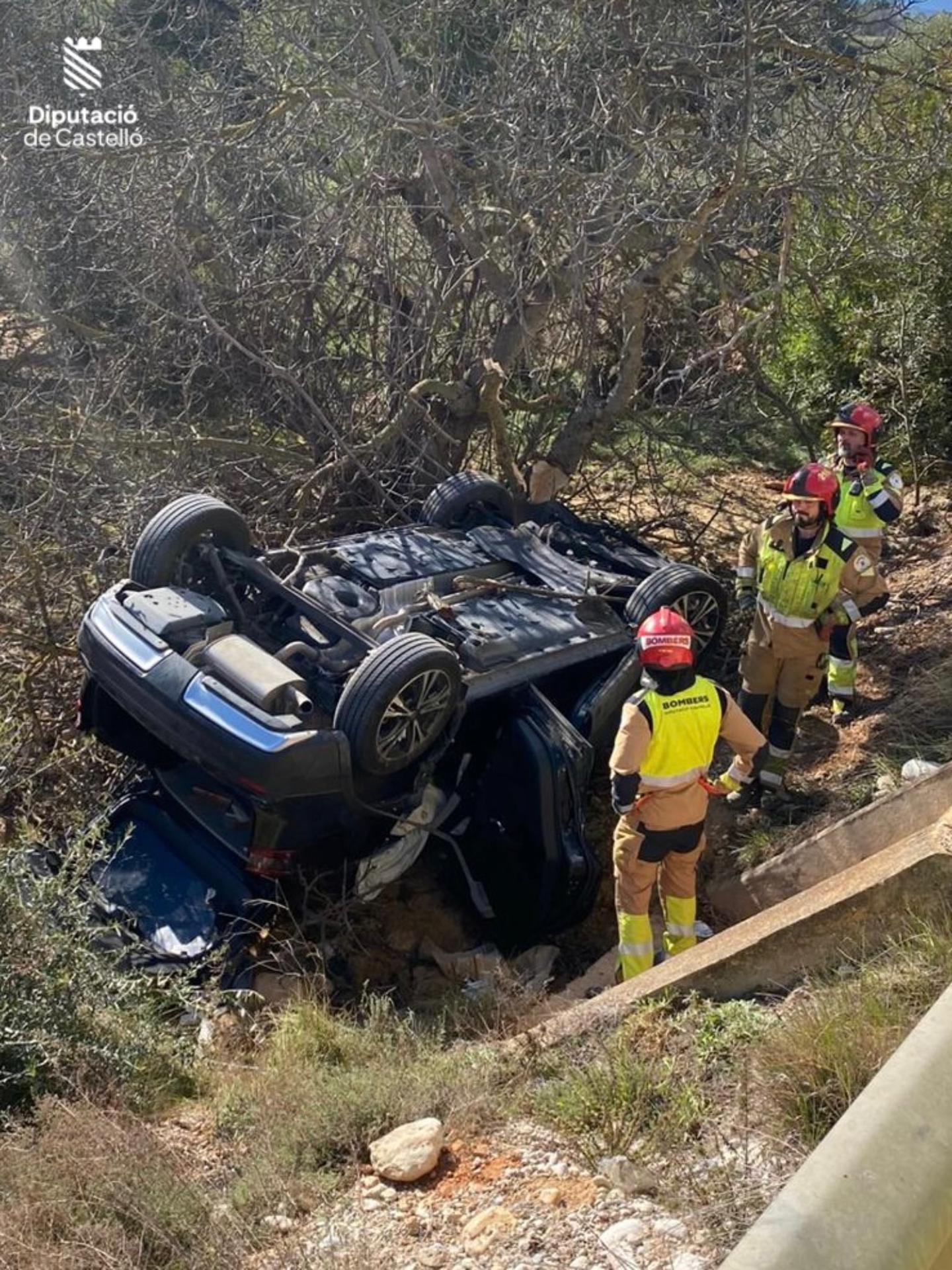 Fallecen dos mujeres accidente tráfico Vall d'Alba