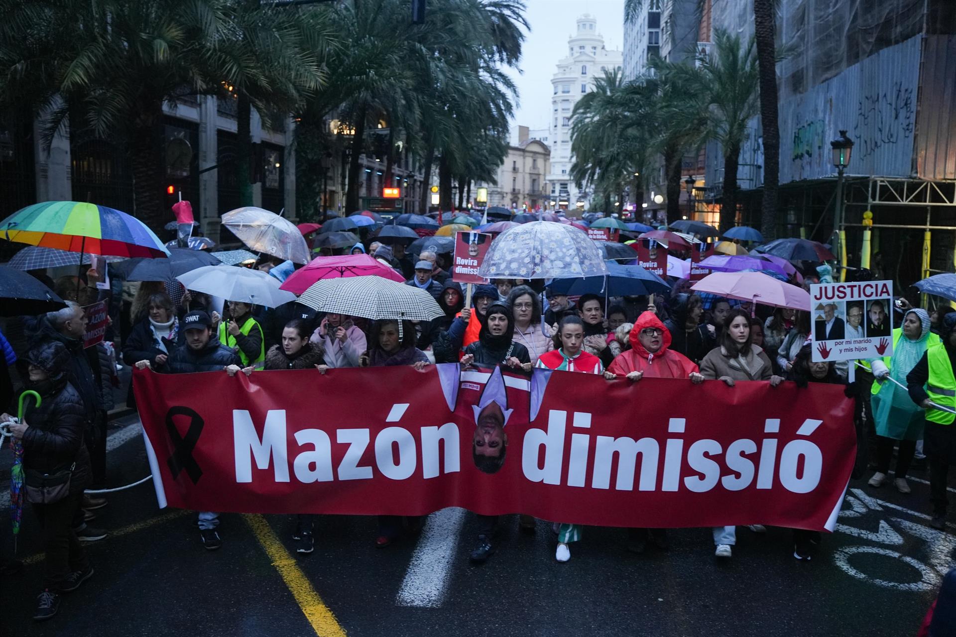 Cuarta manifestación dimisión Mazón