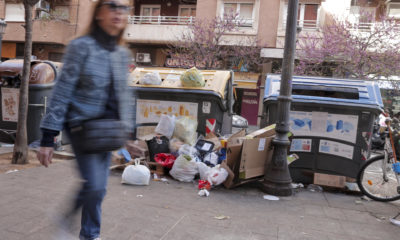 multas València por abandonar muebles en contenedores