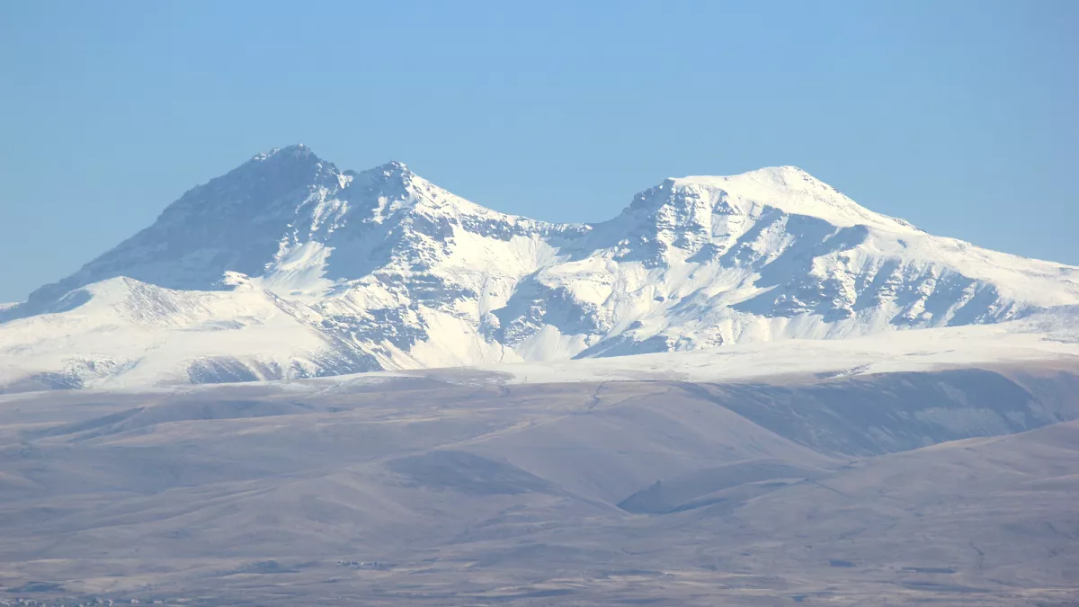 Avalancha Armenia españoles