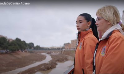 Madre e hija Paiporta trajes fallera dana