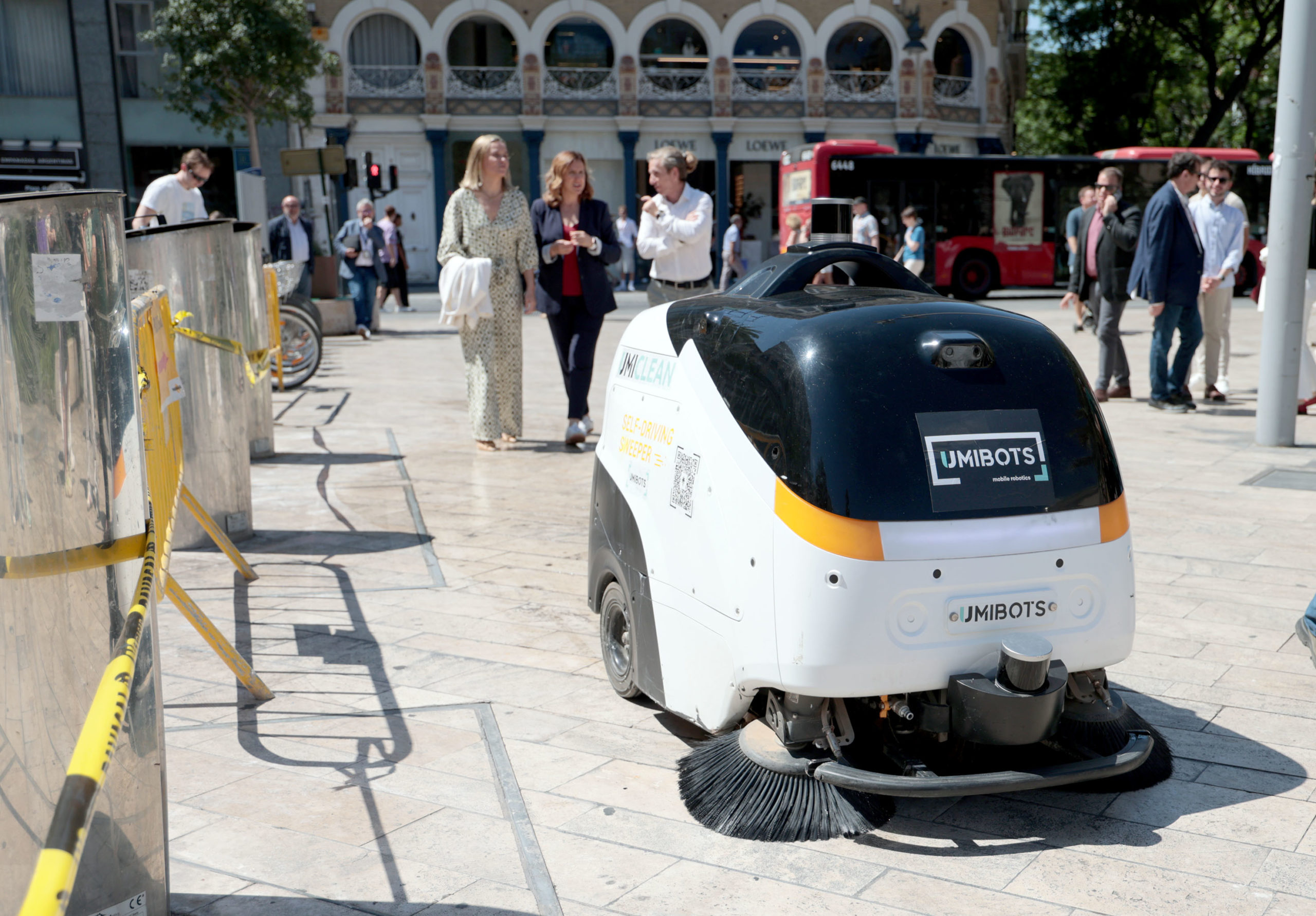 Robot limpieza calles de Valencia