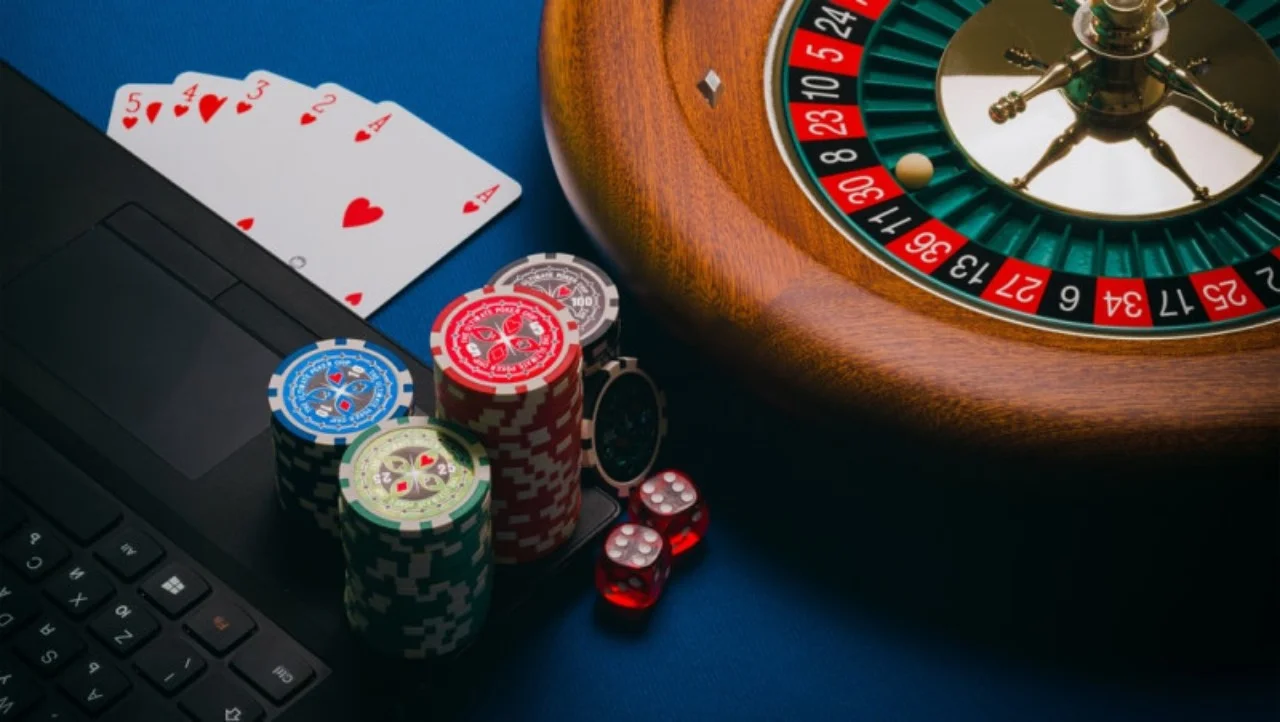 Dominio de Reseñas de Bonos: Contenido que Impulsa Registros en Casinos