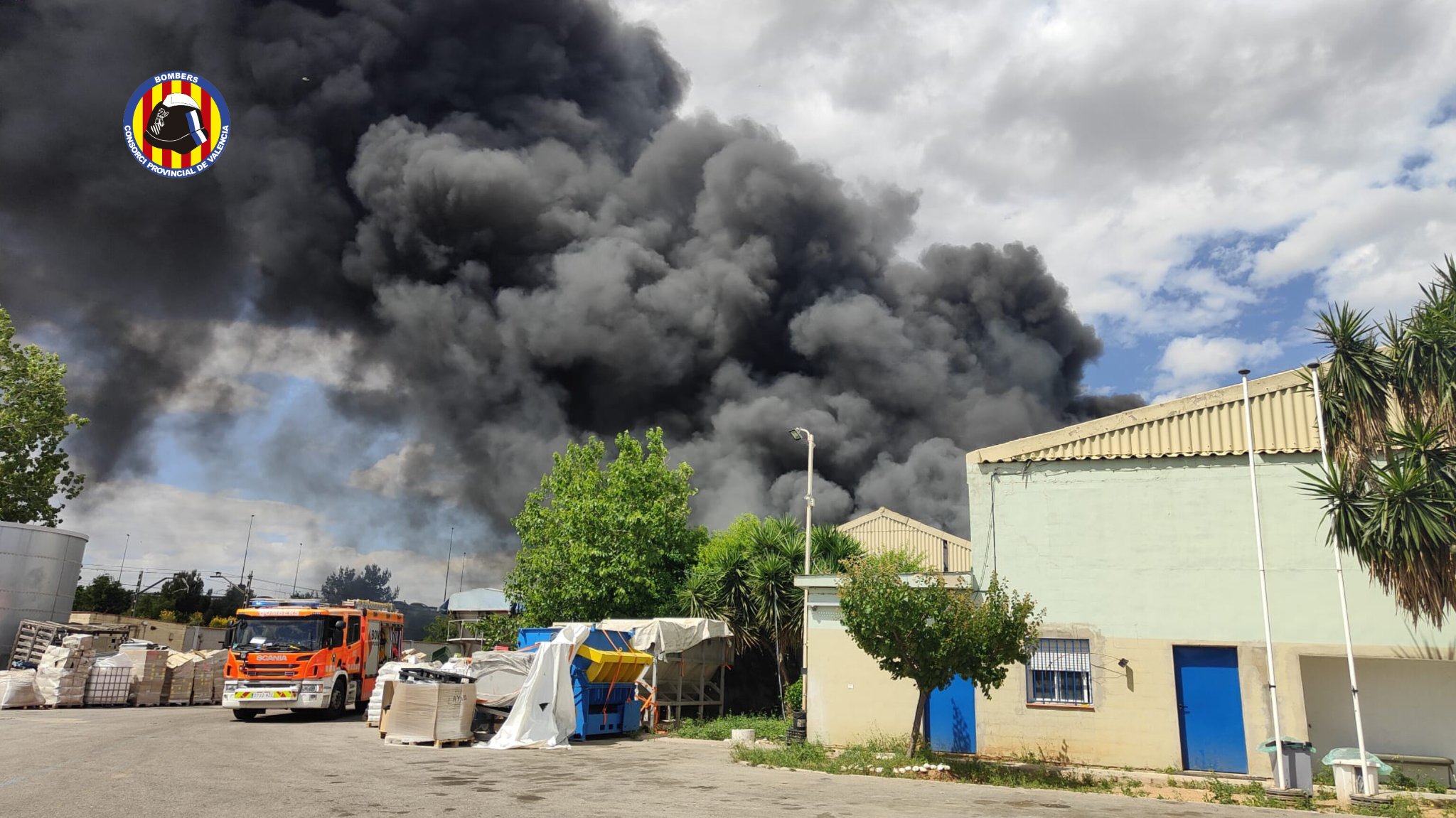 Incendio empresa reciclaje Silla