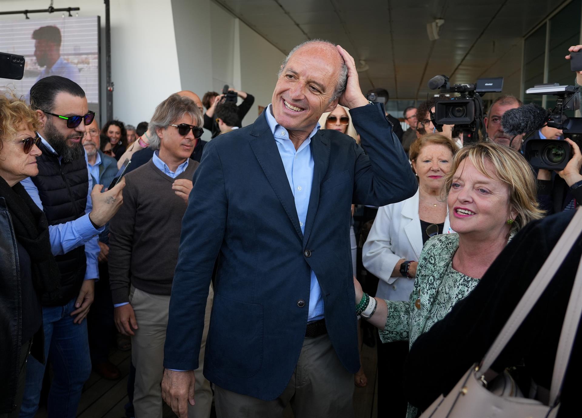 Francisco Camps reafirma su lealtad al PP