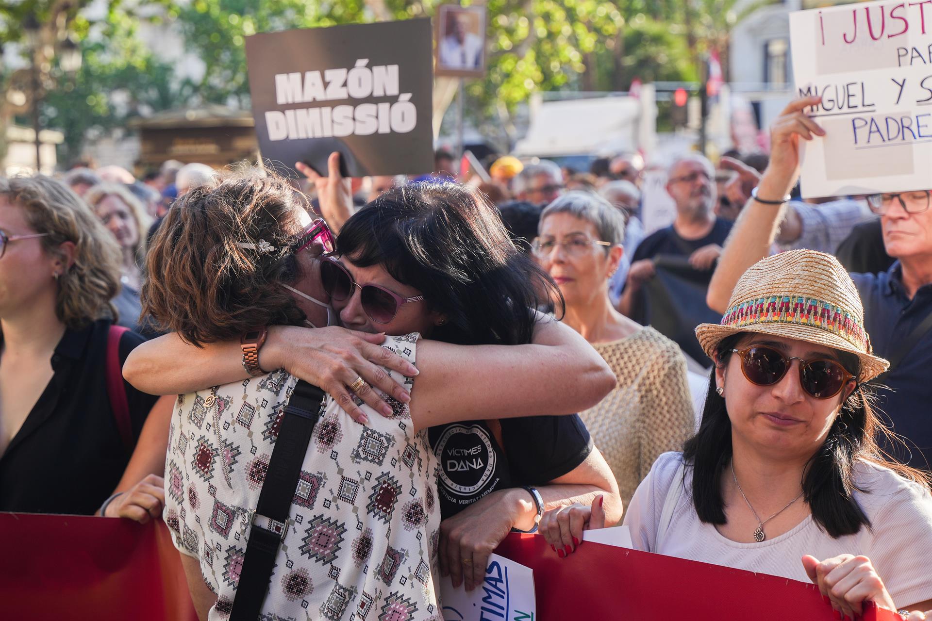 manifestación dimisión Mazón