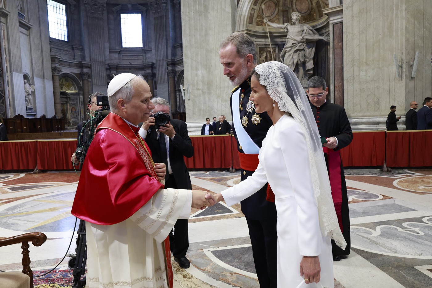 Reina Letizia mantilla valenciana