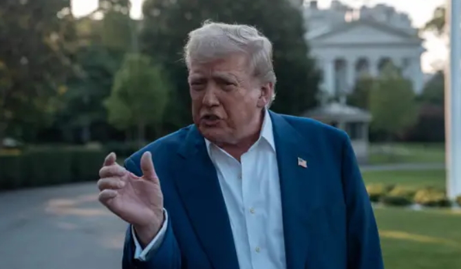 Trump critica a España