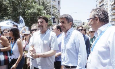 Mazón en las Hogueras de Alicante