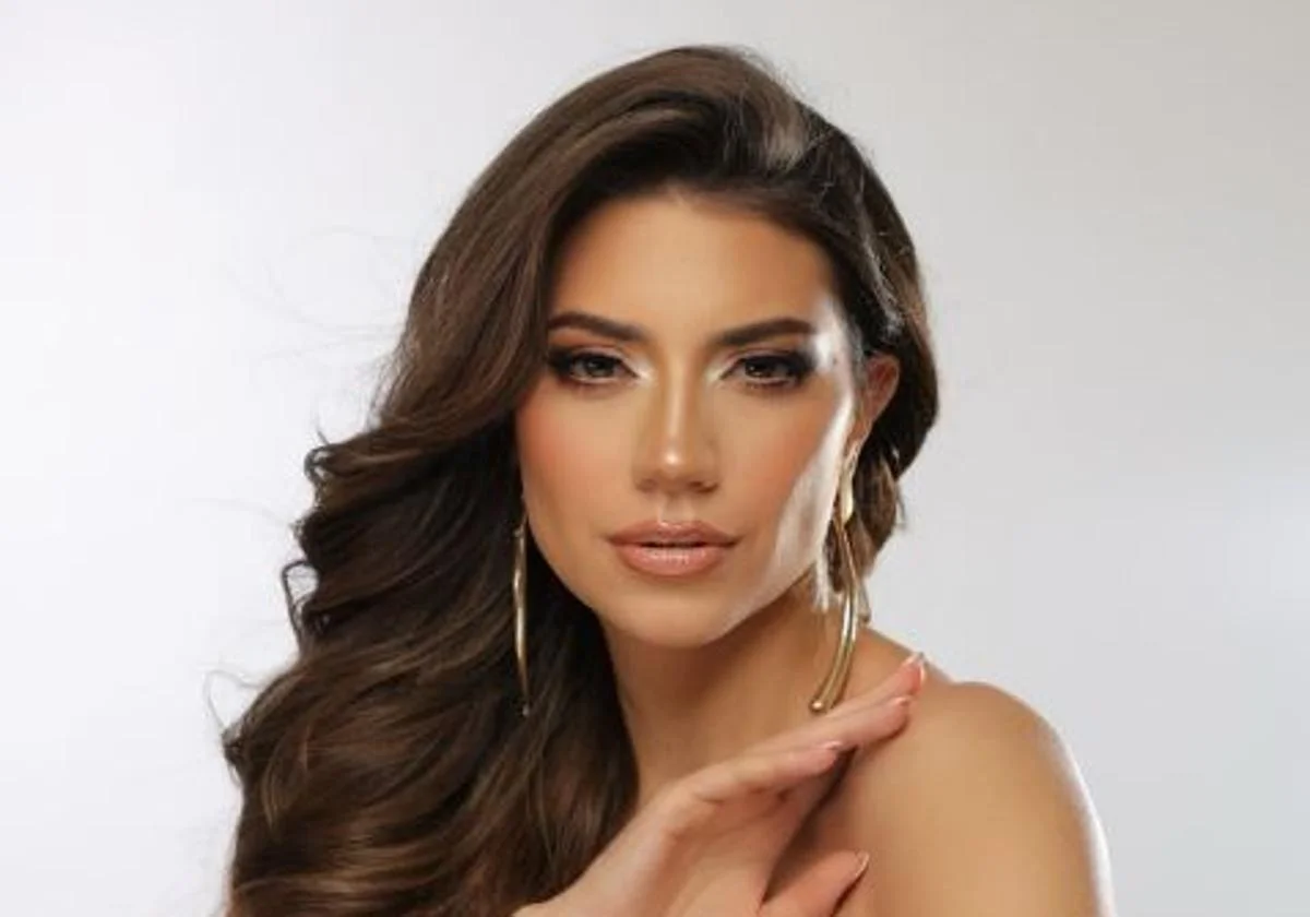 miss María Lorena Argüello